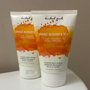 2 Old Navy KINDRED GOODS Orange Blossom & Tea Foaming Body Wash Scrub 4 Fl Oz